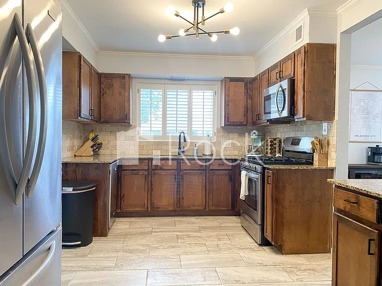 3308 NW 60th St — Photo 14