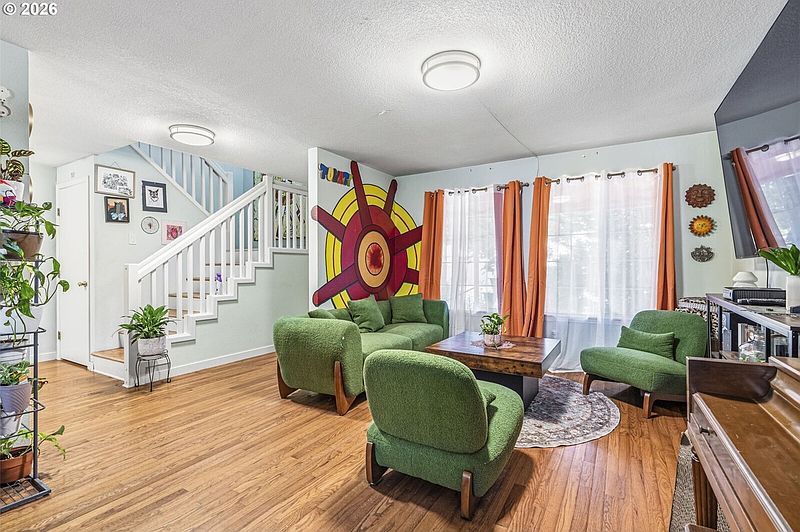 3rd image of 2804 NE 86th Circle