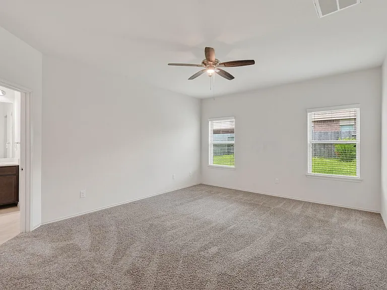 138 Meadow Grove Dr — Photo 25