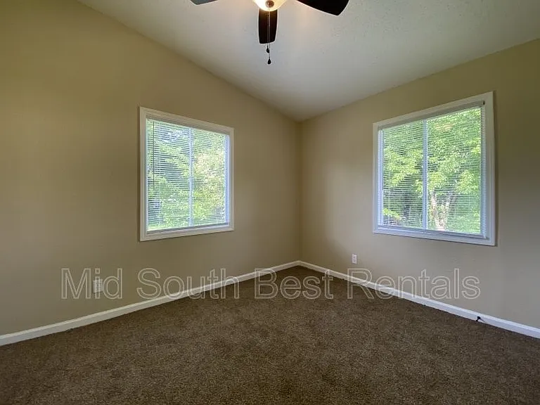 1906 Dennison St — Photo 6