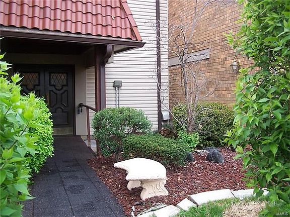 3rd image of 1279 Guelbreth Ln APT 311