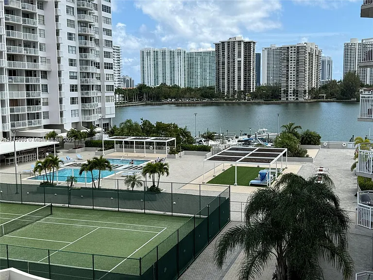 18071 Biscayne Blvd #1202 — Photo 9