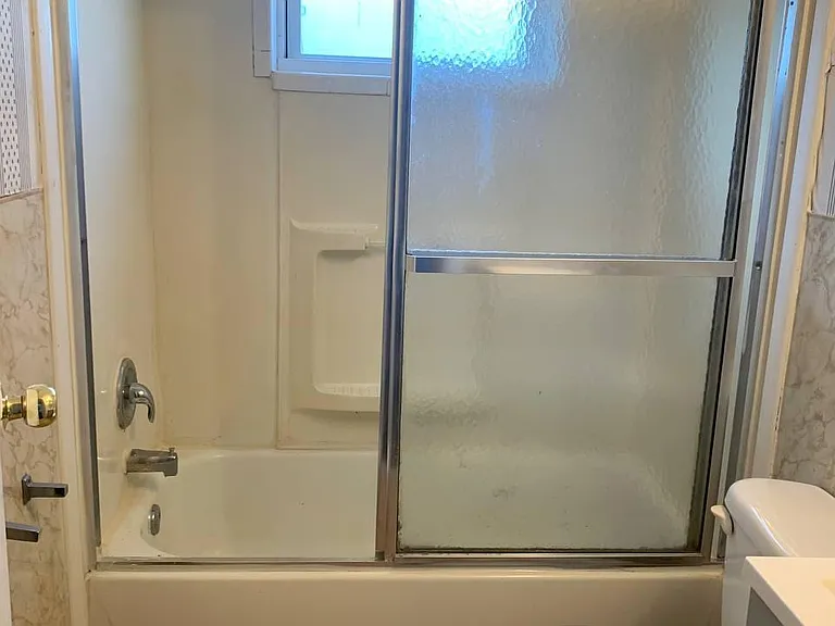 11 Pelham Ave — Photo 11