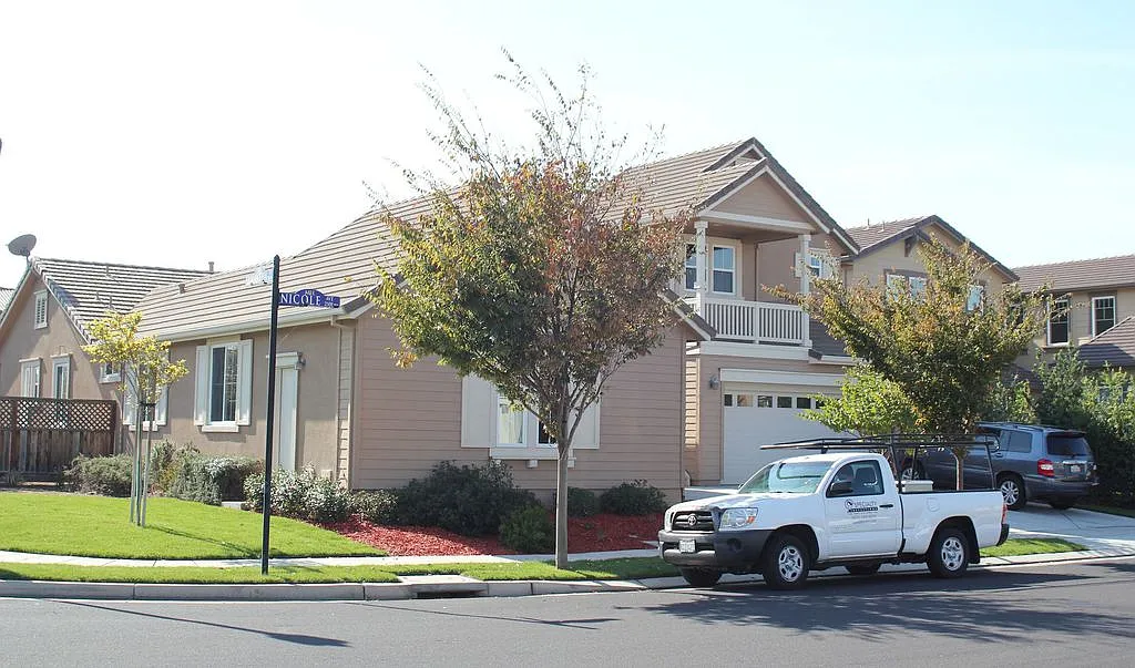 312 Nicole Ave photo 1