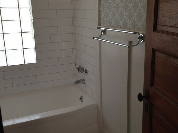 3rd image of 1356 Saint Charles Ave