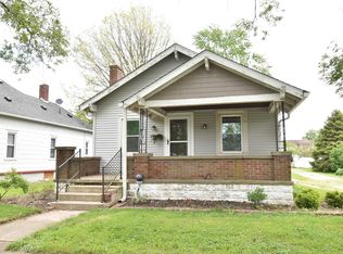 305 N Madison Ave, Fowler, IN 47944