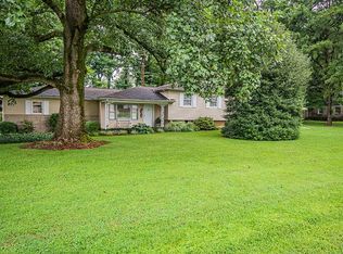 306 Plumtree Dr, Vincennes, IN 47591