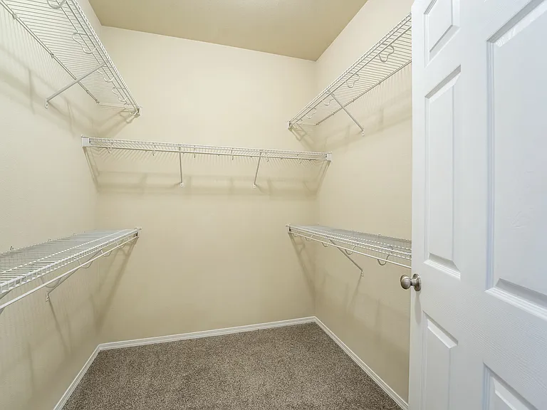 Coryell Courts Apartments — Photo 31