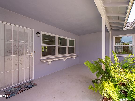 3rd image of 360 Frances St