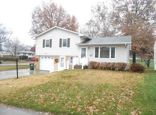 3207 W Lombard St, Davenport, IA 52804