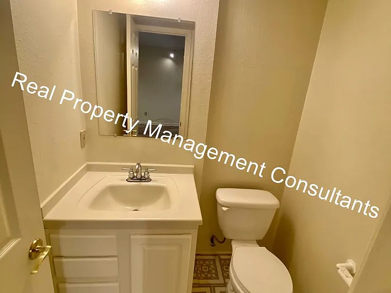 2428 Little Blue Ct — Photo 28