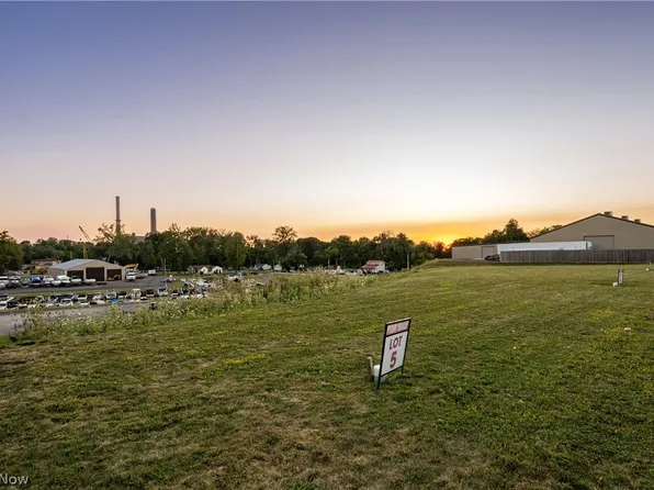 LOT 5 Forest Dr, Eastlake, OH 44095