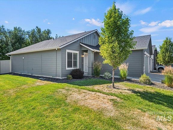 4th image of 3091 S Green Forest Way