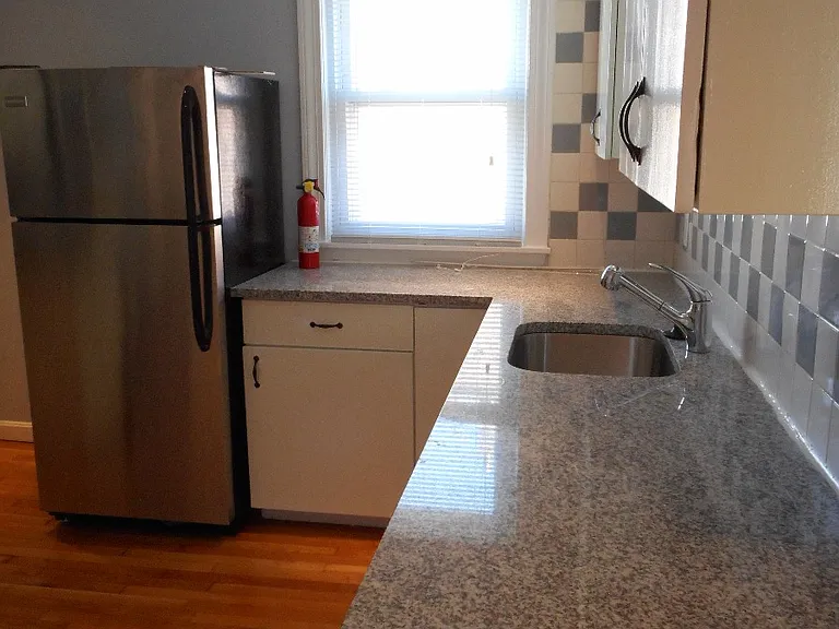 17 Pembroke St #1 — Photo 3