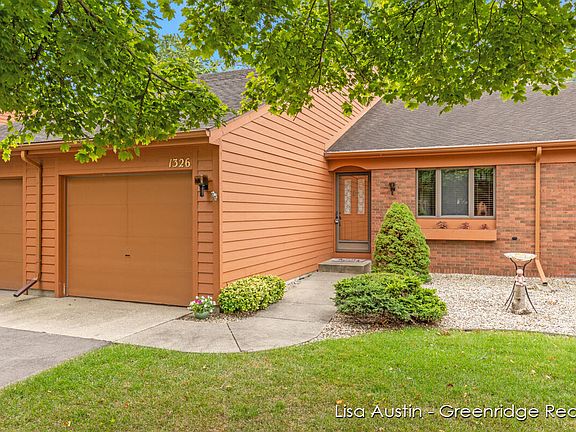 2nd image of 1326 Bent Tree Dr