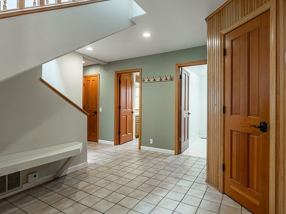 2nd image of 272 Ridge Way