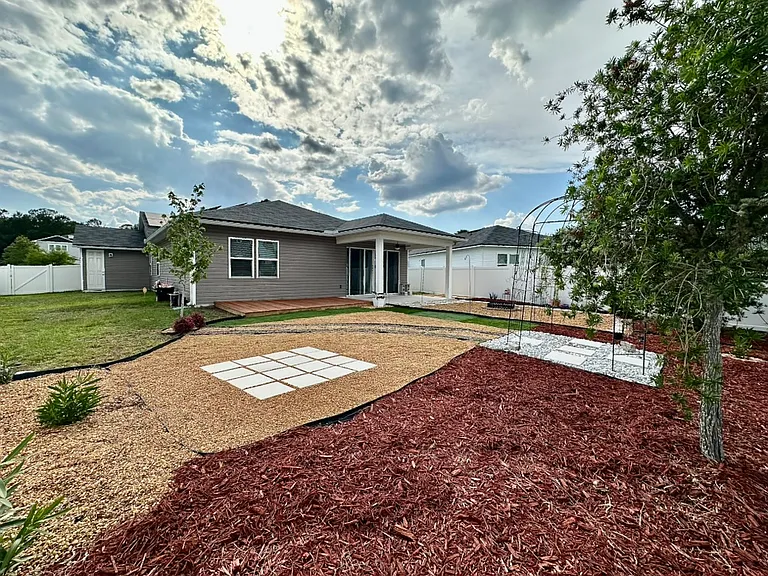 1443 Tropical Pine Cv — Photo 5