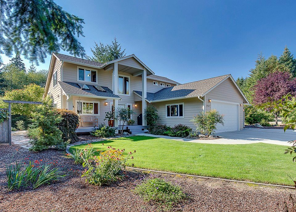 1st image of 27317 Balmoral Pl NE