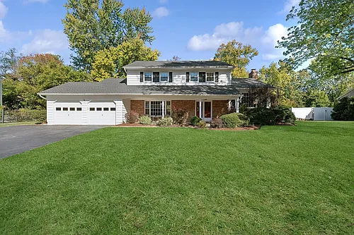 15 Van Wyck Dr Photo 1