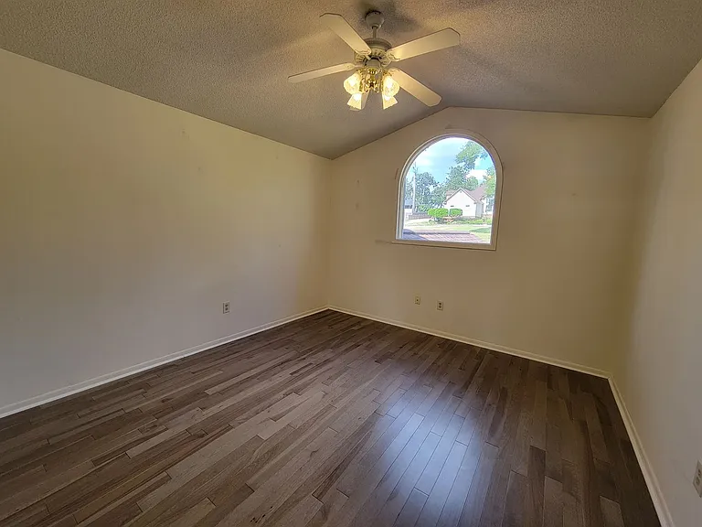 5081 Cypress Lake Dr — Photo 15