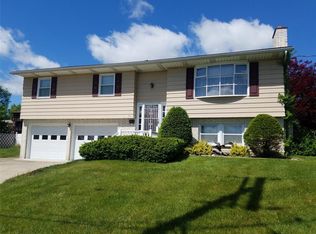 521 Alfred Dr, Endwell, NY 13760