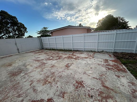 2nd image of 4751 NW 195th Ter
