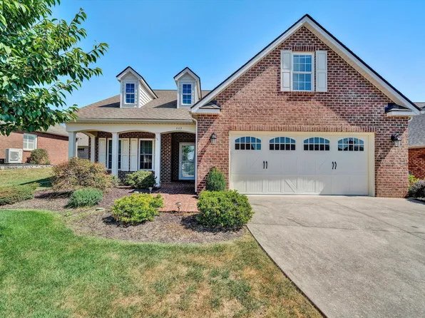 403 Deer Run Cir, Salem, VA 24153