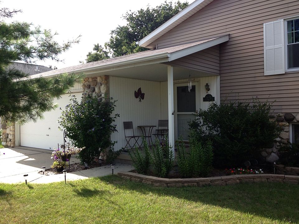 1st image of 1622 Briarwood Ln