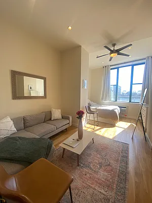 Rented by City Connections Realty | media 21