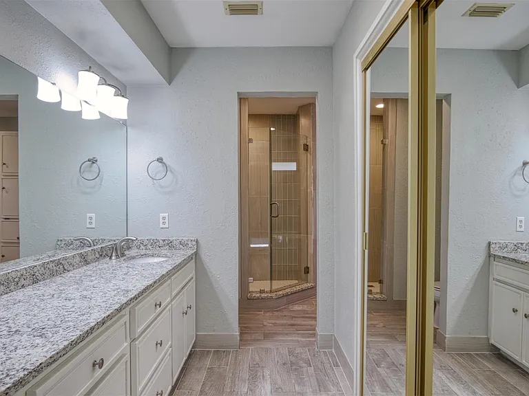 3809 Graphic Pl — Photo 10