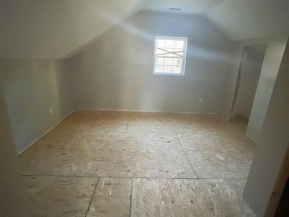 5th image of 307 Charles Ave
