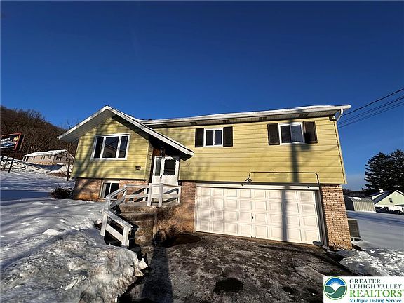 2nd image of 1221 Byfield St