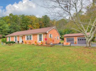 3338 Mount Tabor Rd, Blacksburg, VA 24060