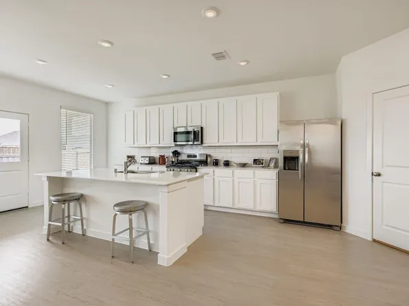 822 Madrono Dr, Princeton, TX 75407