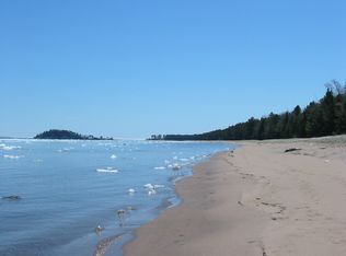 3 Harlow Shores Dr, Marquette, MI 49855