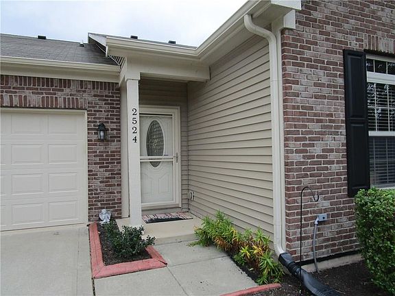 2nd image of 2524 Big Bear Ln #13