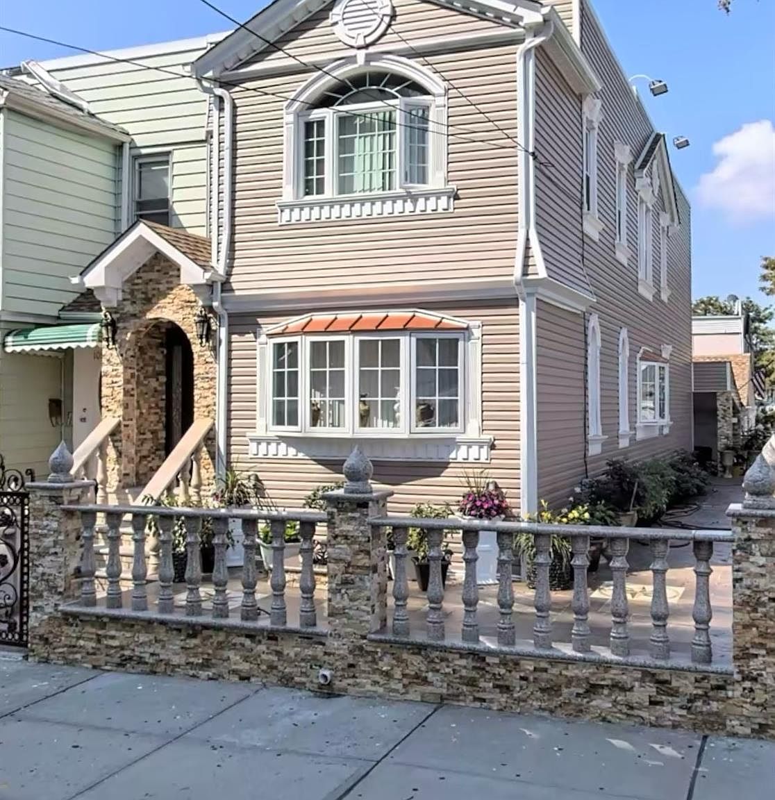 10736 109th St, South Richmond Hill, NY 11419 | Zillow