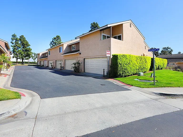 7912 Rainbow Cir #1 — Photo 32