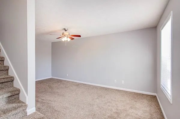 2 bed, 1100 sqft, $1,000 — Photo 3