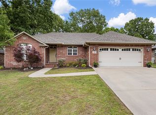 345 Sagewood Ln, Russellville, AR 72802