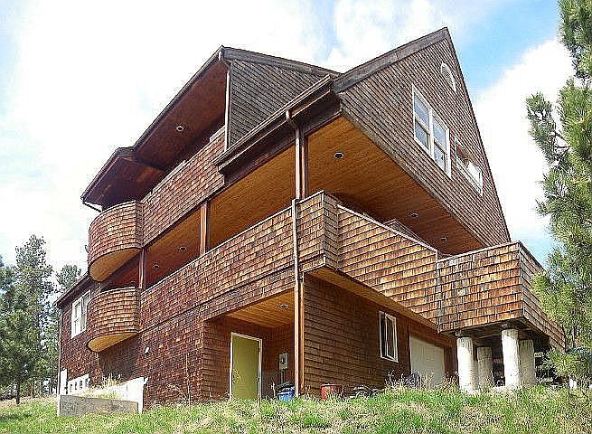 Gorgeous near-mtn home