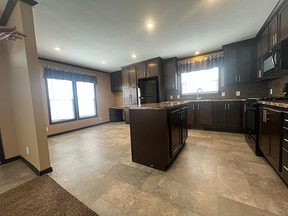 3rd image of 8469 Kirsten Dr #993