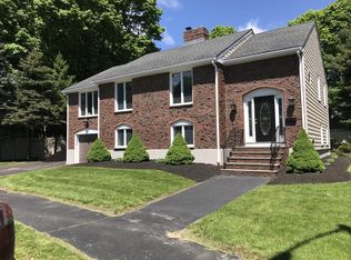 7 Kennedy Dr, Saugus, MA 01906