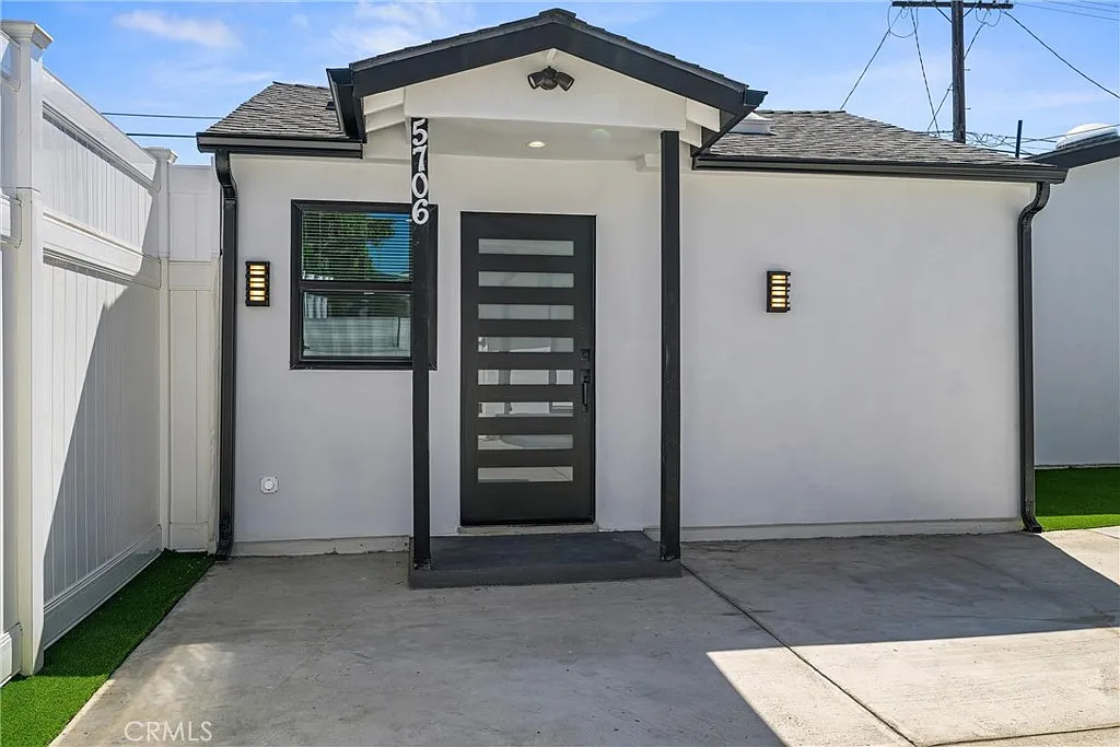 3 bed, 1200 sqft, $4,399 — Photo 1