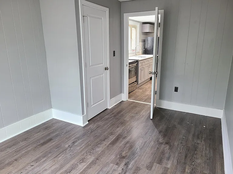 17 Stearns St #2 — Photo 3