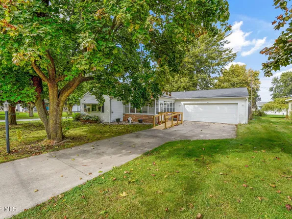 150 W Strong St, Wayne, OH 43466