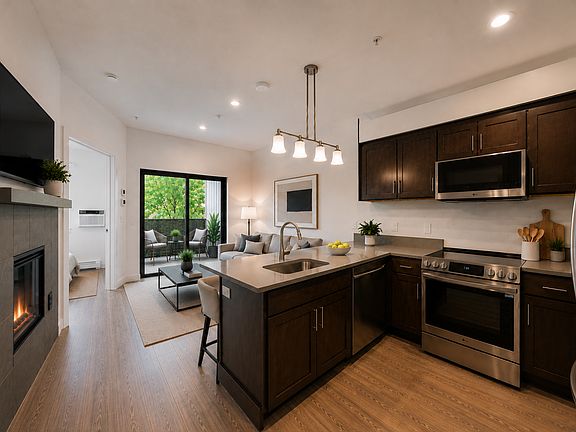 2nd image of 2301 Pearl St APT 48