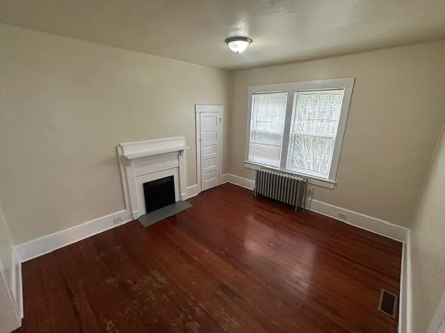 224 Moffett St — Photo 12
