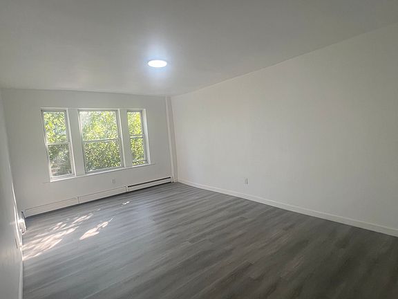 5th image of 378 Park Ave #21