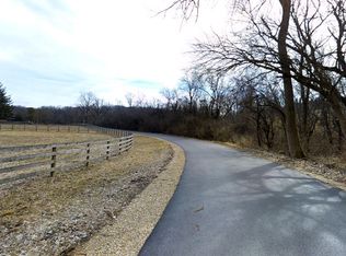 266 Steeplechase Rd, Barrington Hills, IL